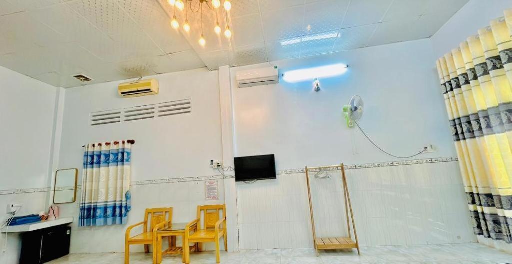 Nha Nghi Le Duoc Hotel Hà Tiên Buitenkant foto